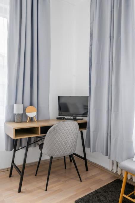 Spacious 3Bd Central Apartment София Экстерьер фото