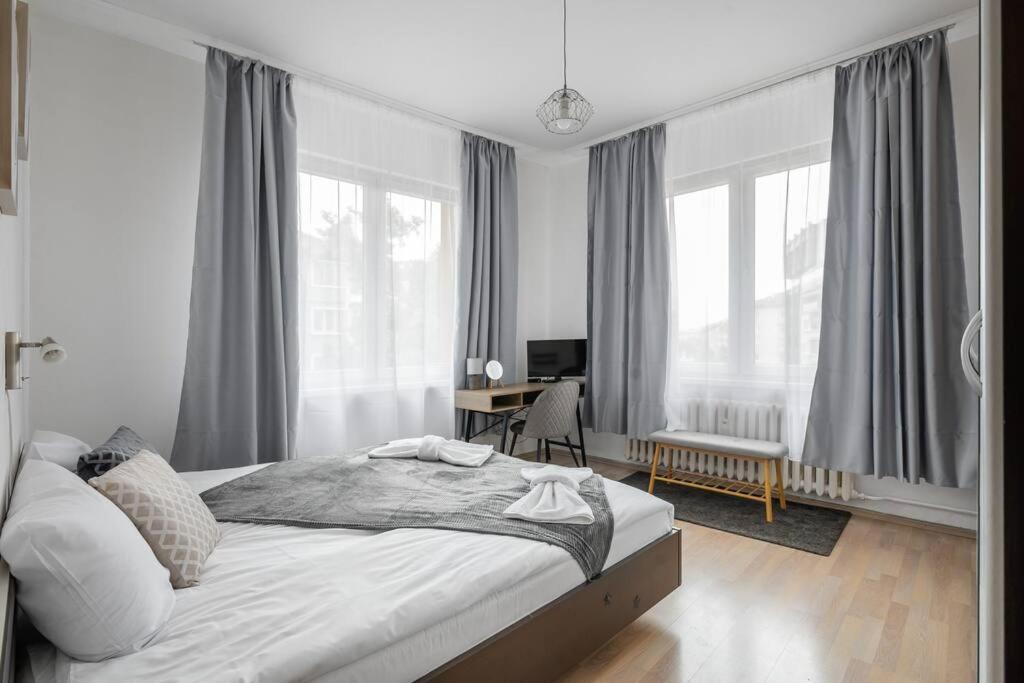 Spacious 3Bd Central Apartment София Экстерьер фото