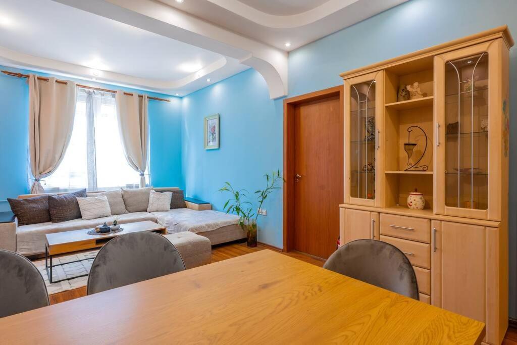 Spacious 3Bd Central Apartment София Экстерьер фото