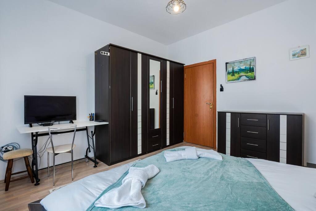 Spacious 3Bd Central Apartment София Экстерьер фото